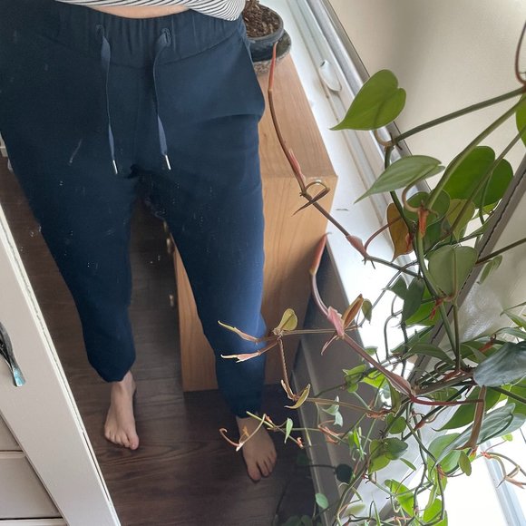 Lululemon navy blue jogger/ trouser - Picture 1 of 5